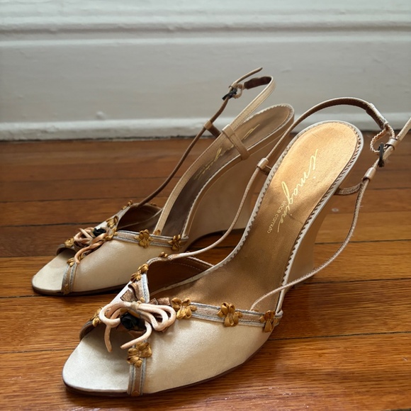 Sandals - Picture 2 of 5